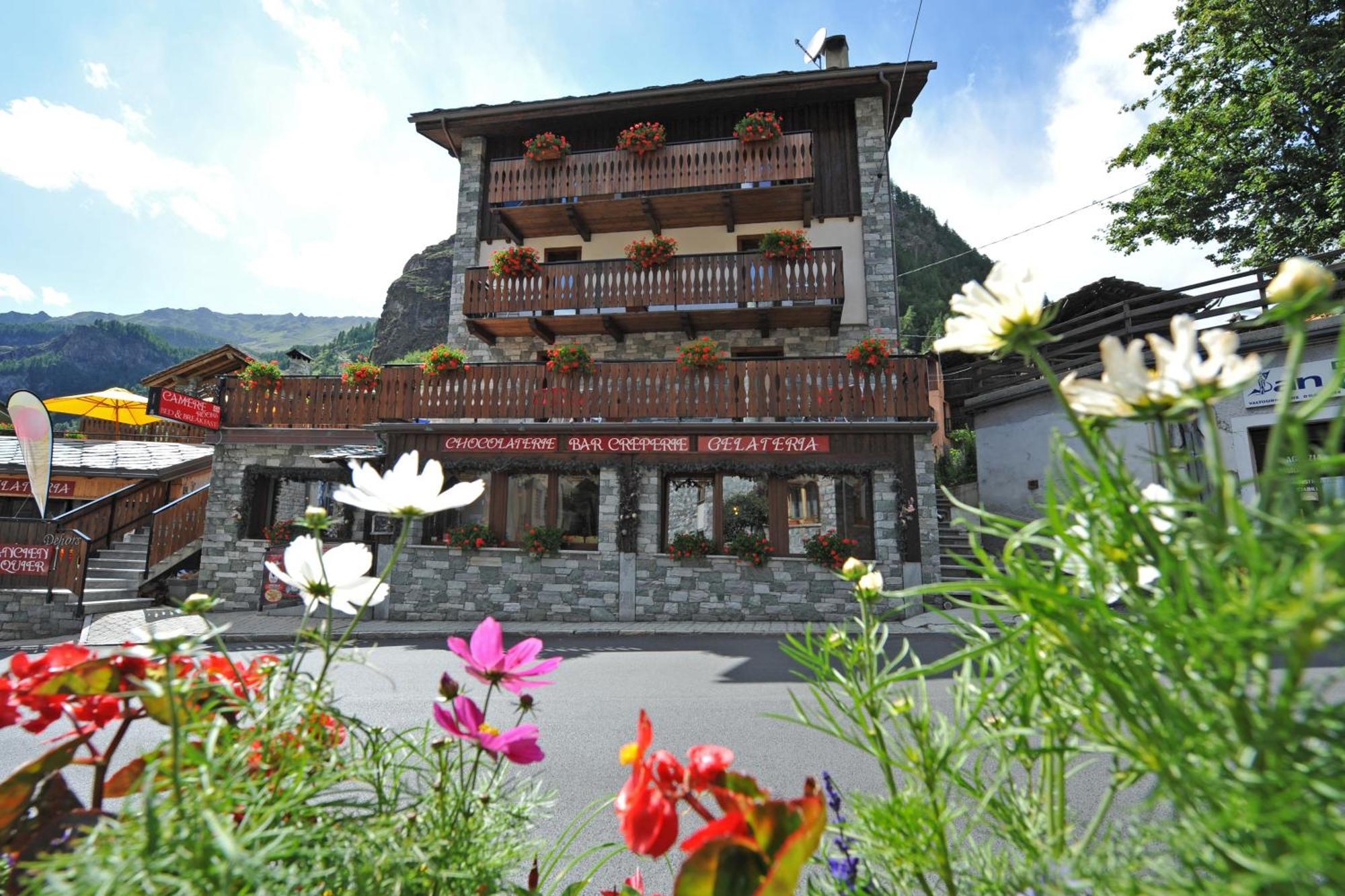 L'Ancien Paquier Chambre D'Hotes Bed & Breakfast Valtournenche Exterior photo