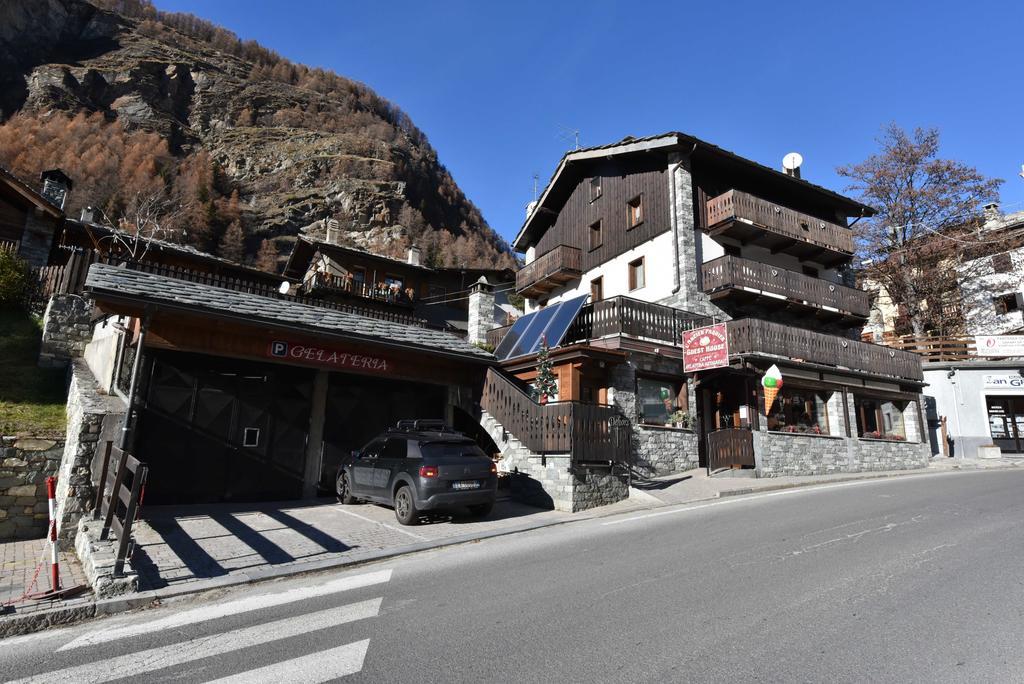 L'Ancien Paquier Chambre D'Hotes Bed & Breakfast Valtournenche Exterior photo