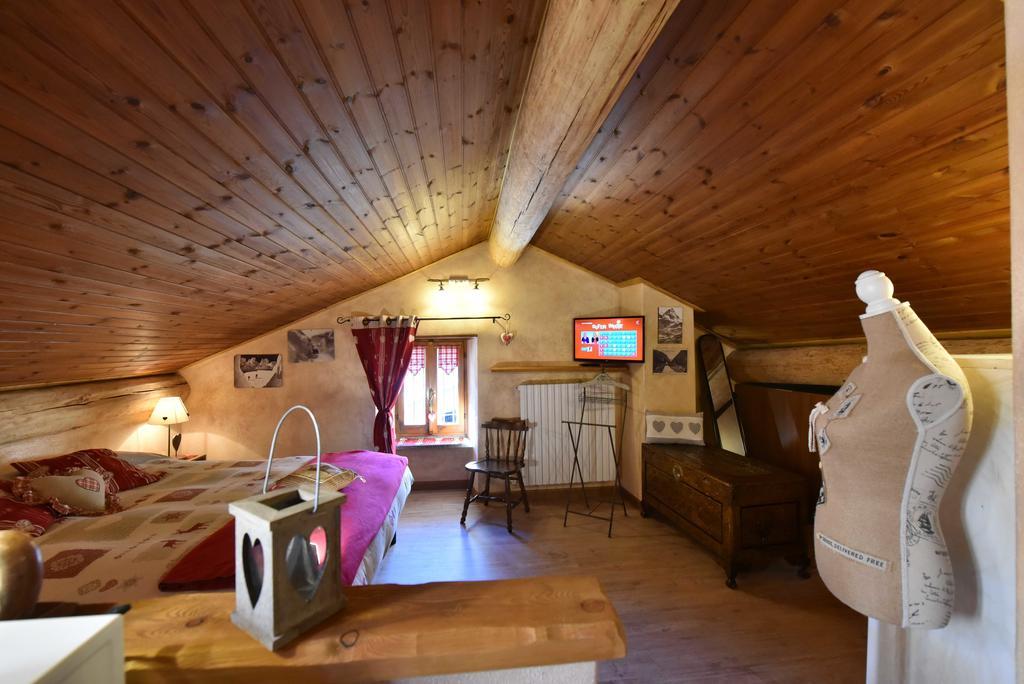 L'Ancien Paquier Chambre D'Hotes Valtournenche Exterior photo